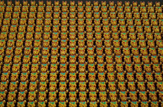 THE ARMY OF LUCK - THE GLOBAL PURSUIT OF HAPPINESS